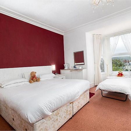 Anglesey House Bed and Breakfast Llandudno Buitenkant foto