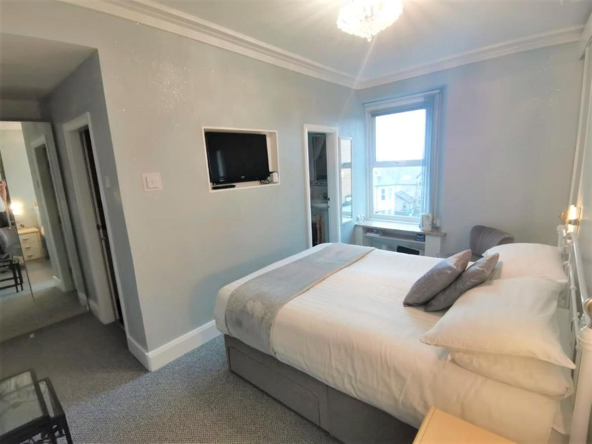Anglesey House Bed and Breakfast Llandudno Buitenkant foto