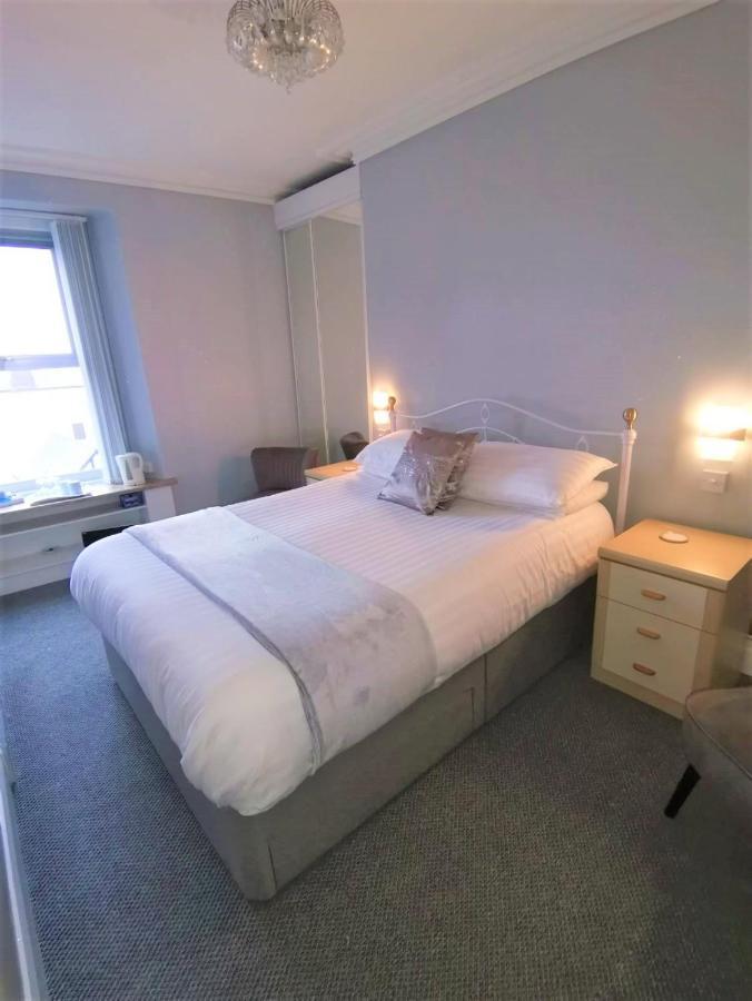 Anglesey House Bed and Breakfast Llandudno Buitenkant foto