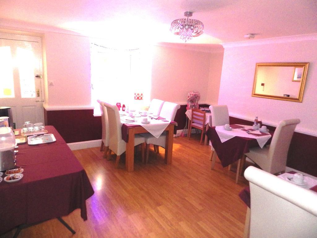 Anglesey House Bed and Breakfast Llandudno Buitenkant foto