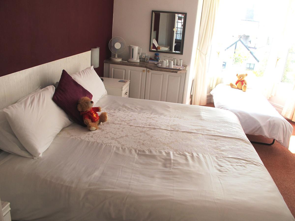 Anglesey House Bed and Breakfast Llandudno Buitenkant foto