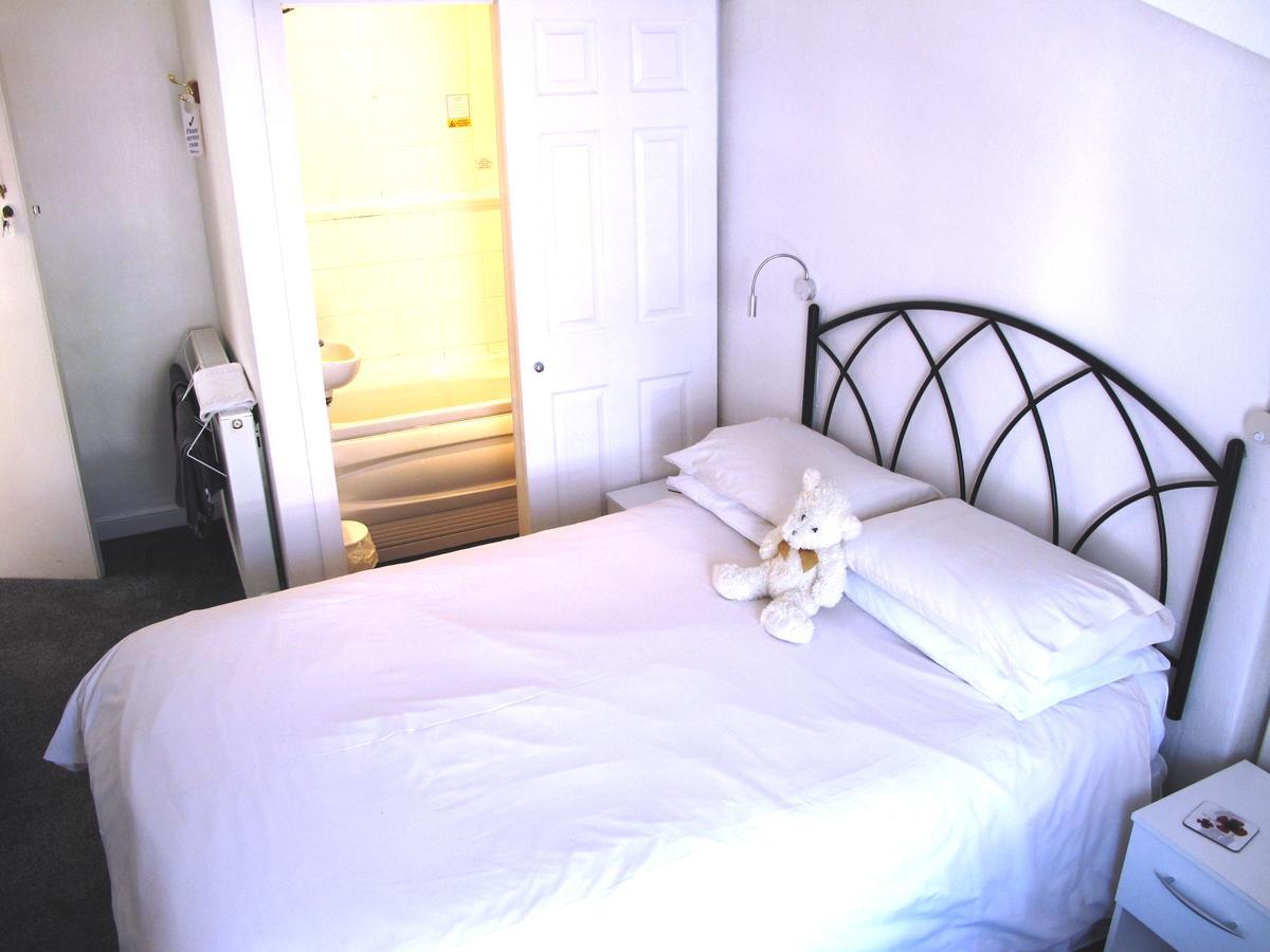 Anglesey House Bed and Breakfast Llandudno Buitenkant foto
